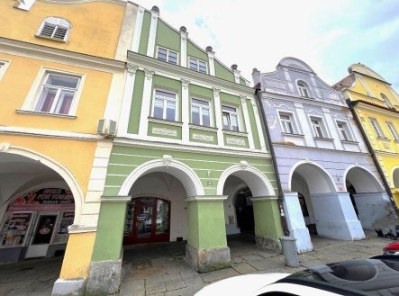Prodej nájemního domu, 340 m²