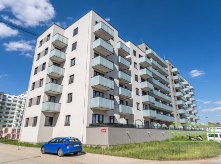 Pronájem bytu, 3+kk, 66 m²