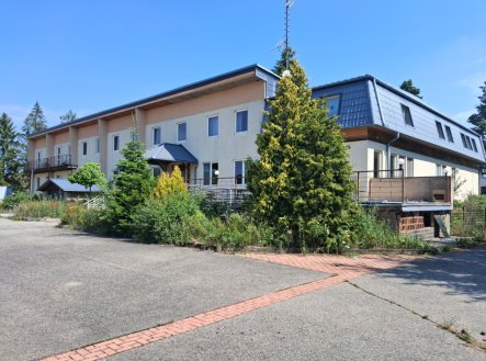 Prodej - hotel, 1 446 m²