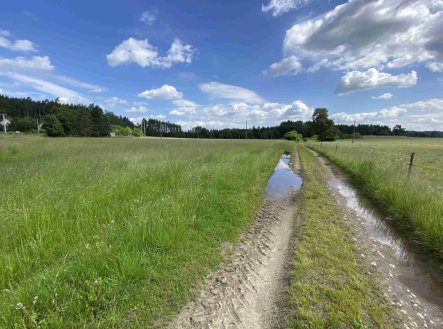 Prodej pozemku, zemědělská půda, 1 400 m²
