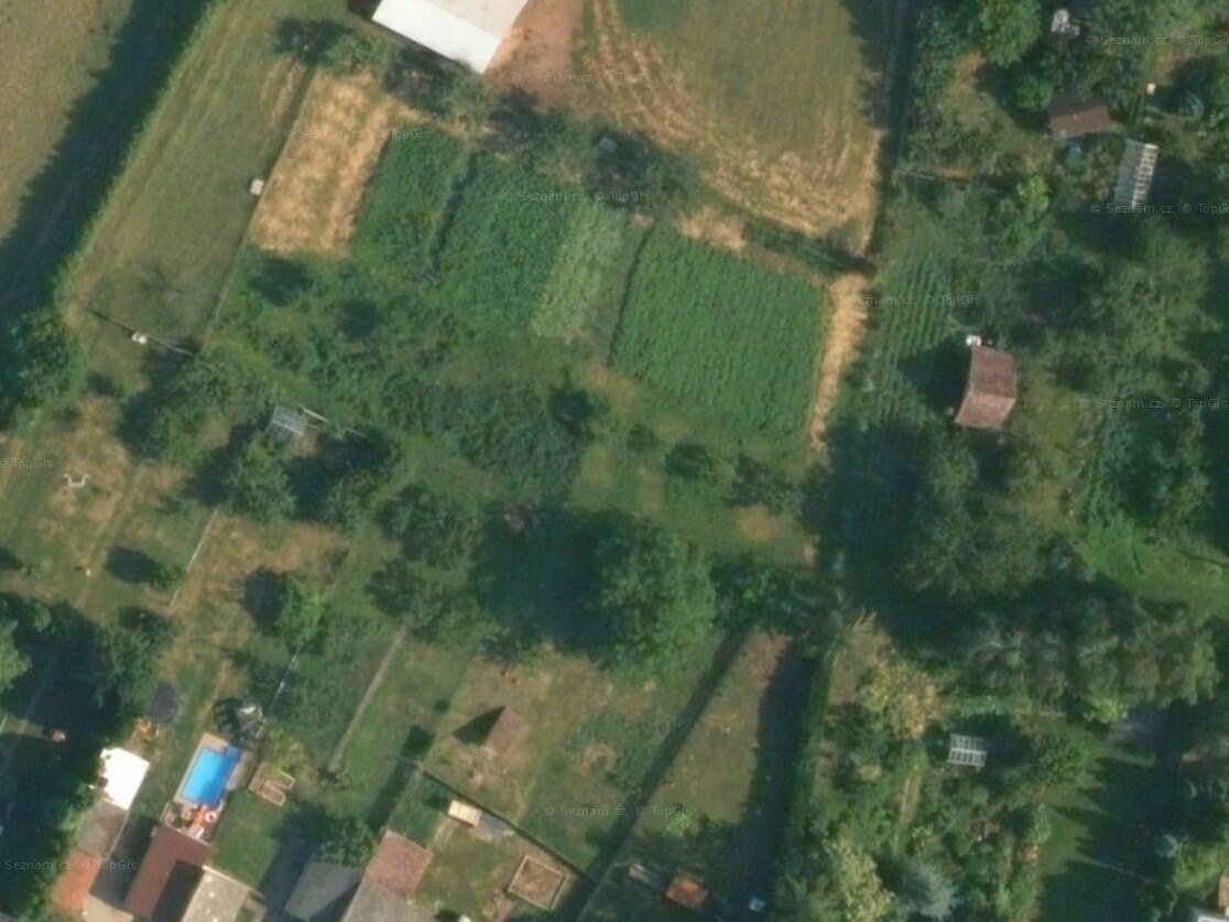 Pozemek o velikosti 2345m2, Žalany LV 173 , podíl 5/12