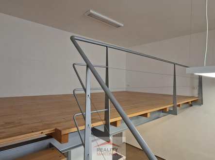 Pronájem kanceláře, 58 m²