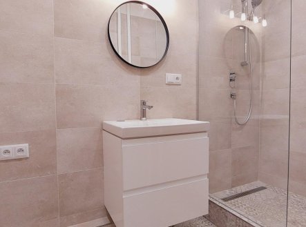 Pronájem bytu, 3+kk, 71 m²