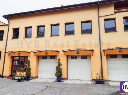 Pronájem obchodní prostory, 230 m²