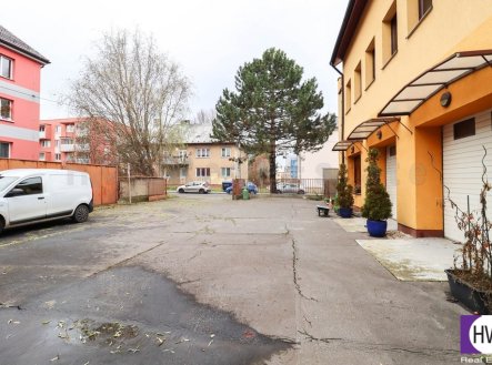 Pronájem obchodní prostory, 230 m²