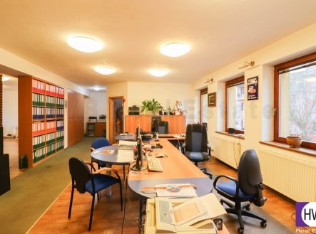 Pronájem kanceláře, 110 m²