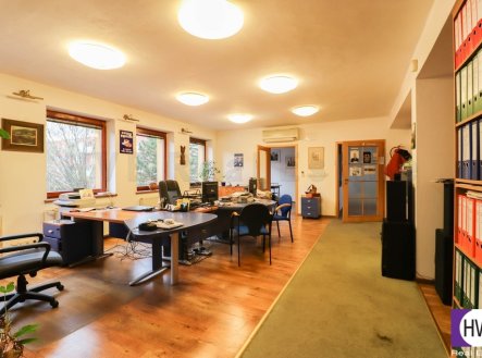 Pronájem kanceláře, 110 m²
