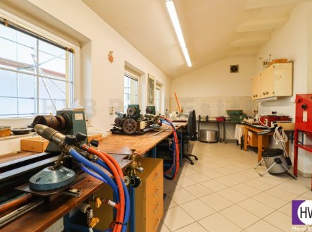 Pronájem výrobní prostory, 42 m²
