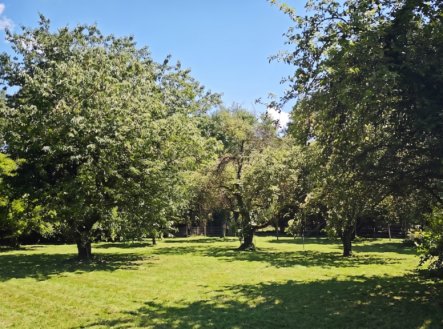 Prodej pozemku pro bydlení, 1 100 m²