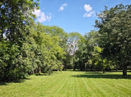 Prodej pozemku pro bydlení, 1 100 m²