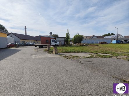 Pronájem pozemku pro komerční výstavbu, 1 700 m²