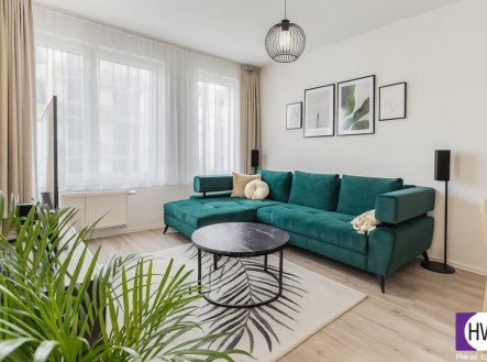 Pronájem bytu, 3+kk, 92 m²