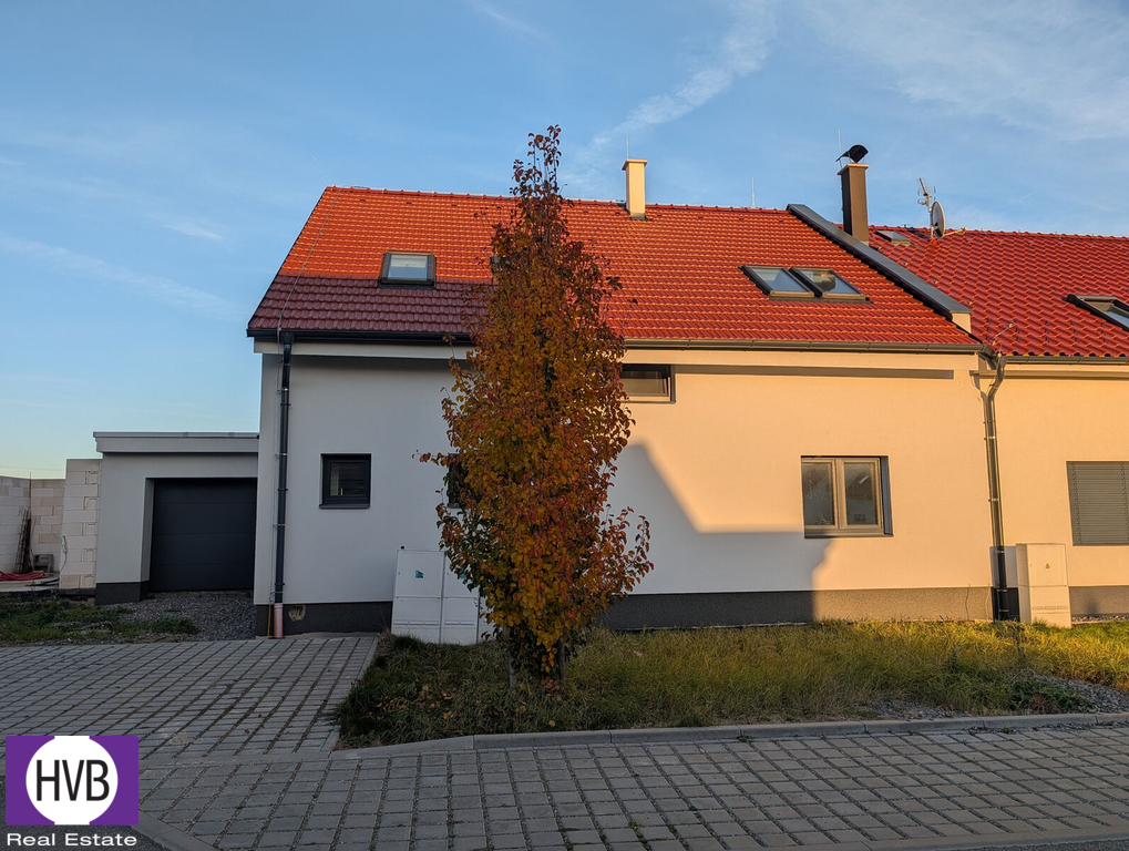 02-dum-z-ulice-2.jpg