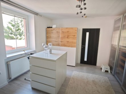 Pronájem bytu, 6+1, 162 m²