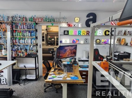 Pronájem výrobní prostory, 73 m²