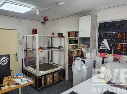 Pronájem výrobní prostory, 73 m²