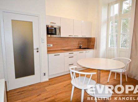 Pronájem bytu, 1+kk, 32 m²