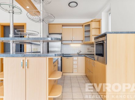 Prodej bytu, 3+kk, 70 m²