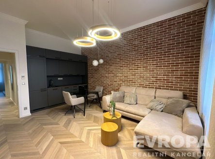 Pronájem bytu, 2+kk, 55 m²