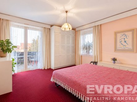 Prodej domu/vily, 342 m²