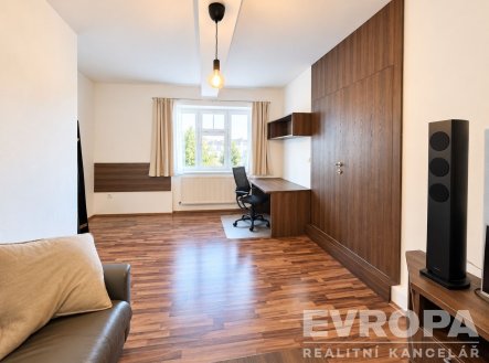 Pronájem bytu, 2+1, 58 m²