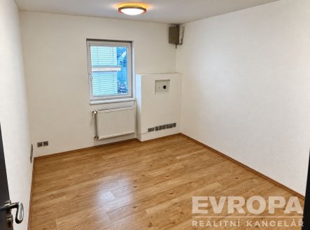 Prodej obchodní prostory, 110 m²