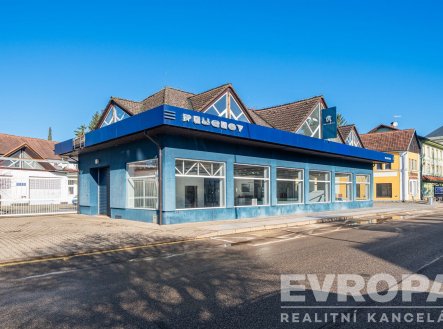 Prodej komerčního objektu, průmyslový areál, 1 408 m²
