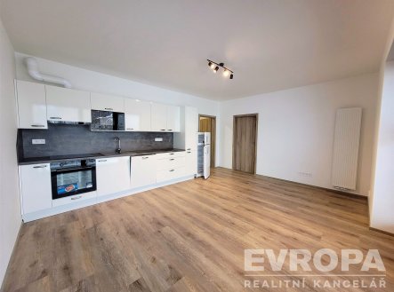Pronájem bytu, 2+kk, 57 m²