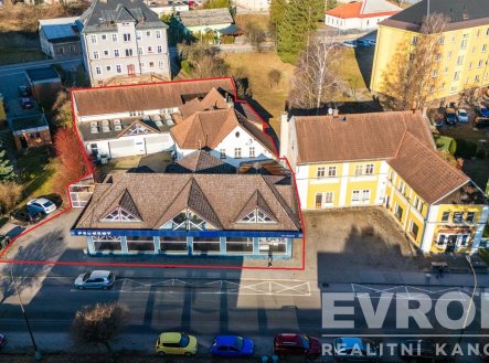 Prodej komerčního objektu, průmyslový areál, 808 m²