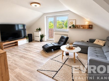 Pronájem bytu, 4+kk, 90 m²