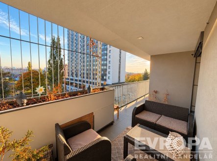Prodej bytu, 3+kk, 65 m²