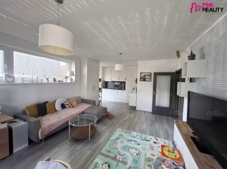 Pronájem bytu, 2+kk, 63 m²