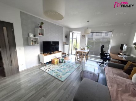 Pronájem bytu, 2+kk, 63 m²