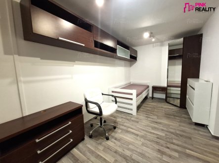 Pronájem bytu, 1+kk, 28 m²
