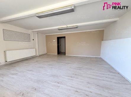 Pronájem skladu, 56 m²