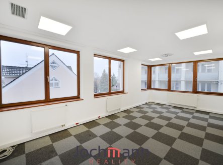 Pronájem kanceláře, 32 m²