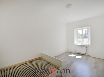 Pronájem bytu, 1+kk, 32 m²