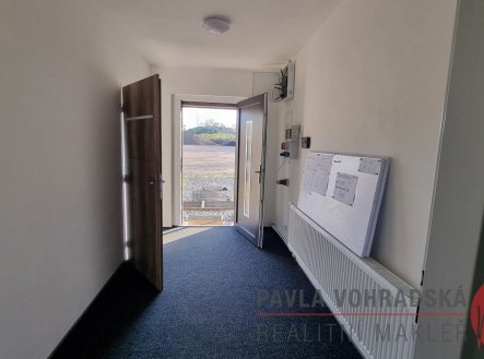 Pronájem pozemku pro komerční výstavbu, 600 m²