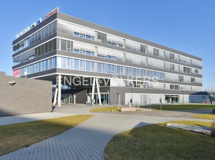 Pronájem kanceláře, 1 145 m²