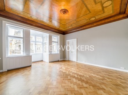 Pronájem bytu, 6+kk, 285 m²