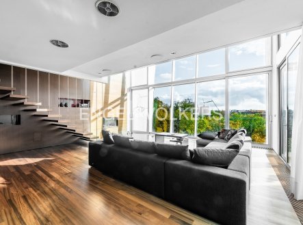 Pronájem bytu, 5+kk, 279 m²