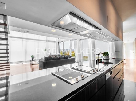 Pronájem bytu, 5+kk, 279 m²