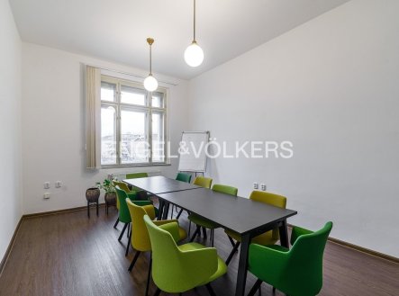Pronájem kanceláře, 224 m² obrázek