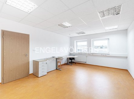 Pronájem kanceláře, 123 m²
