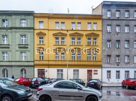 Pronájem komerčního objektu, jiný, 93 m²