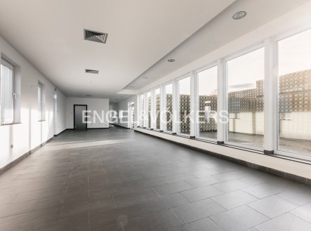 Pronájem kanceláře, 184 m²