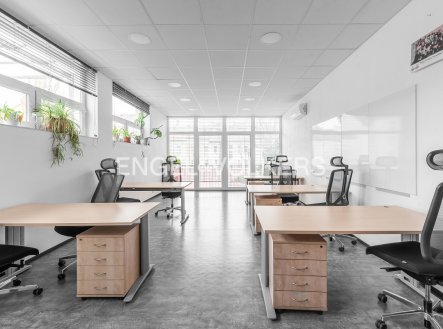 Pronájem nájemního domu, 957 m²