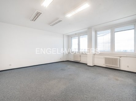 Pronájem kanceláře, 50 m²