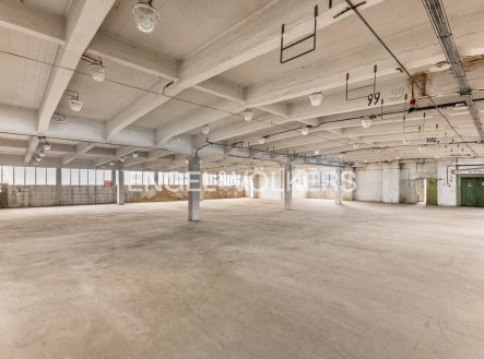 Pronájem komerčního objektu, sklad, 24 288 m²