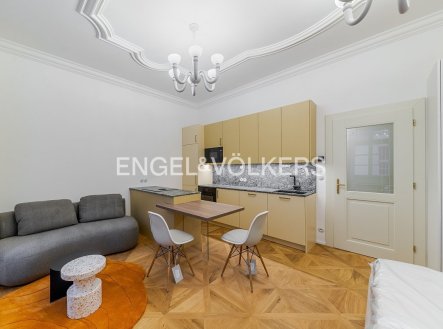 Pronájem bytu, 1+kk, 39 m²